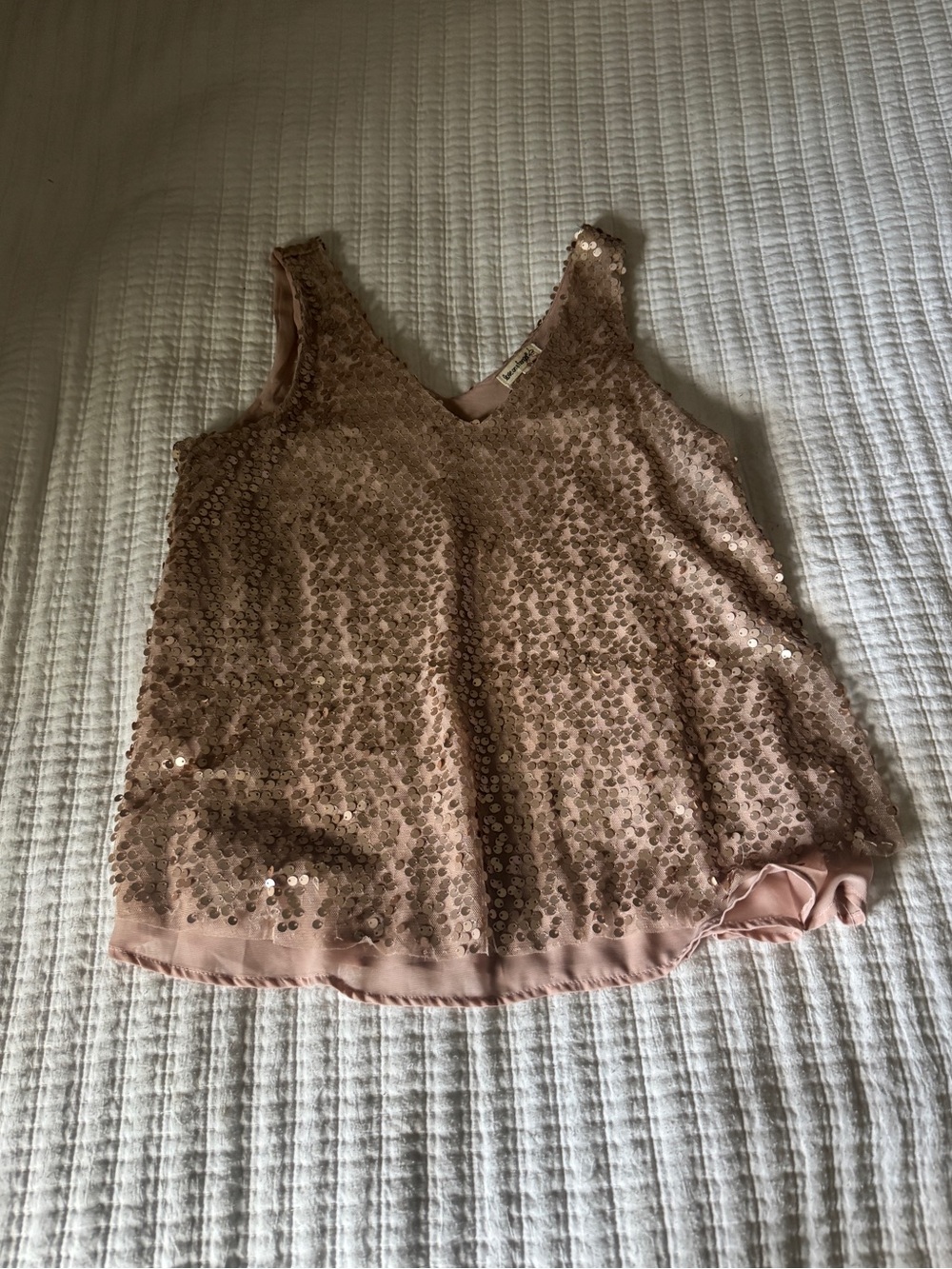 Love On A Hanger Rose Gold Sequin V Neck Sleeveless Tank Top Size S Baggy Fit⁠